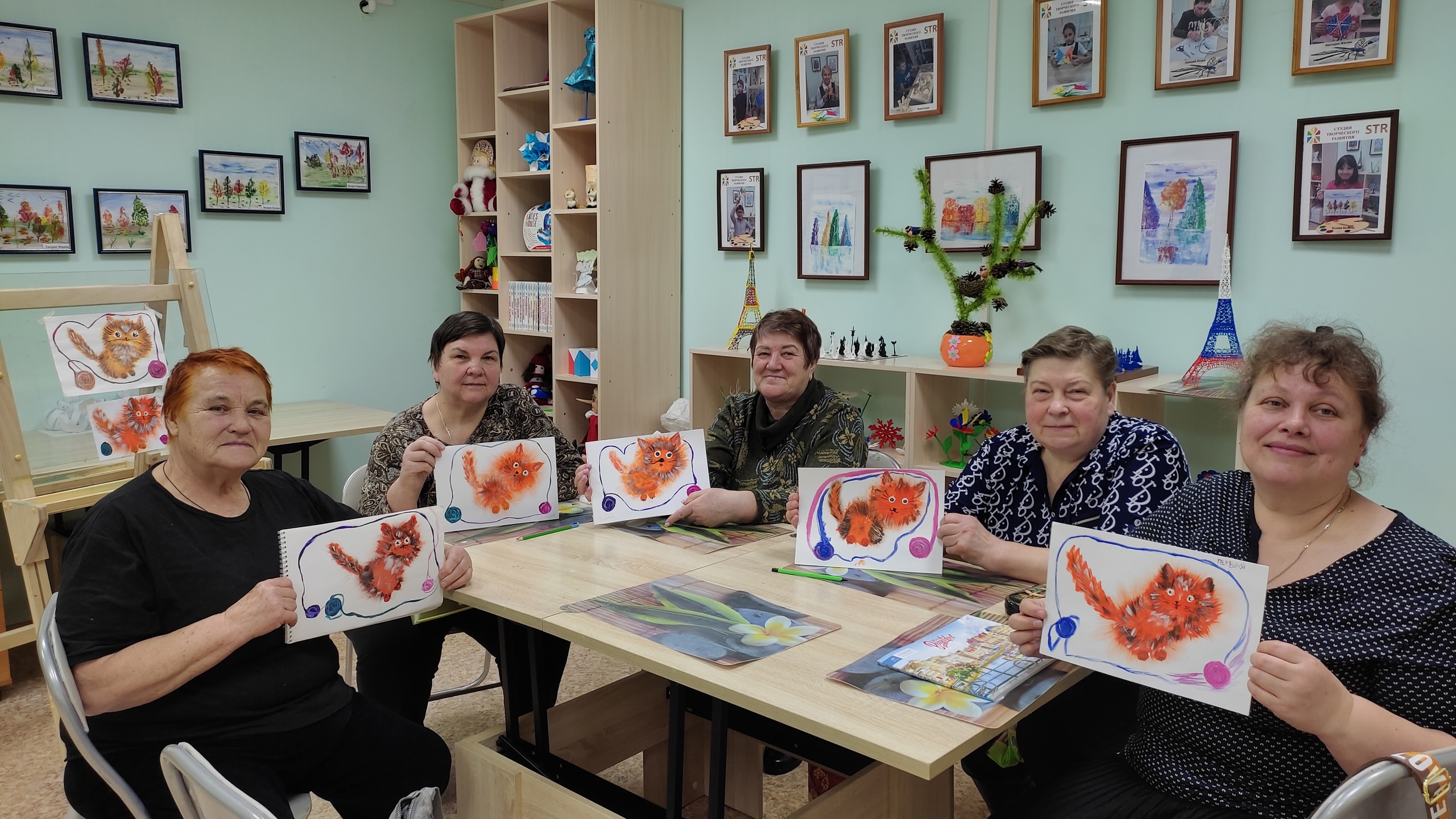 Озорной котёнок