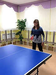 Утро с активных упражнений в клубе «Настольный теннис»