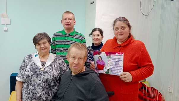  Как приятно праздновать свой день рождения в кругу близких друзей!