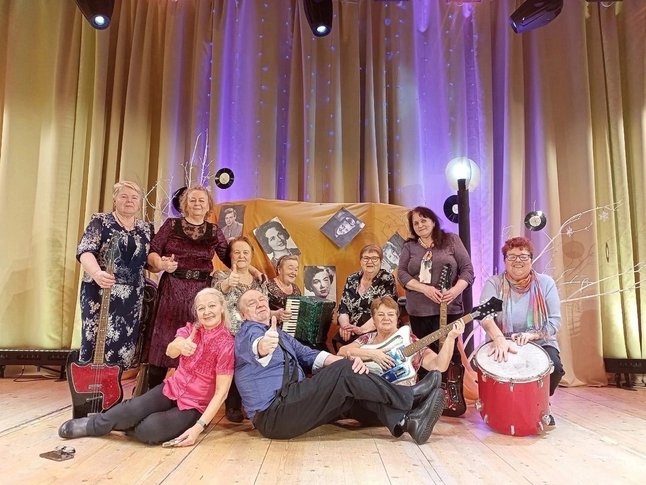 Ответы на все вопросы по работе центра активного долголетия "Забота" в Устюженском районе вы можете получить по телефону 8(81737)2-17-29