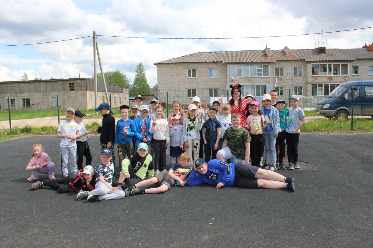 Веселая программа «Здравствуй, лето!»