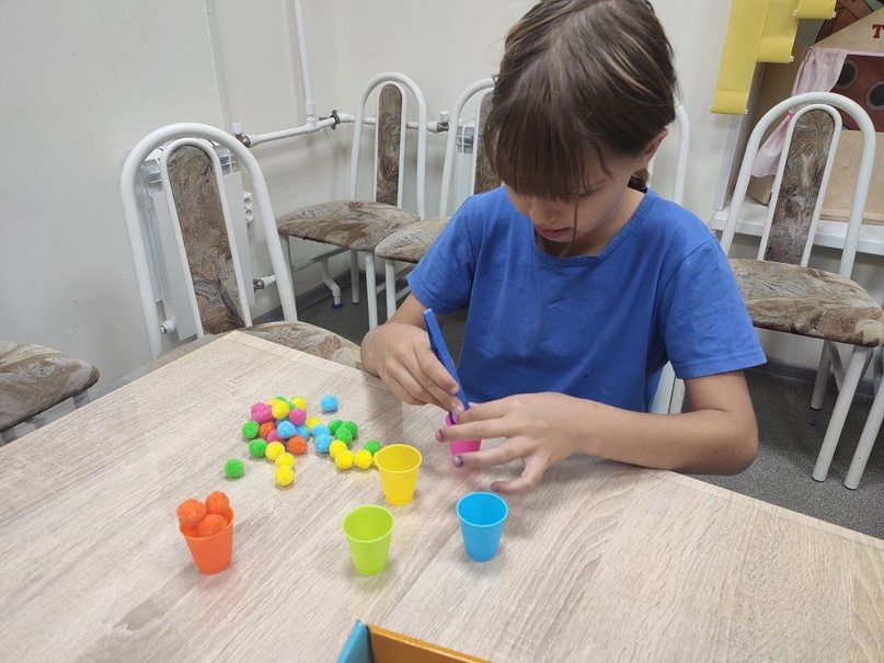 Для участников группы дневного пребывания «Разноцветный мир» прошло занятие нейробикой