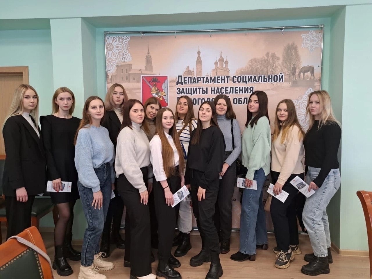 Студенты и старшеклассники познакомились с особенностями социальной работы