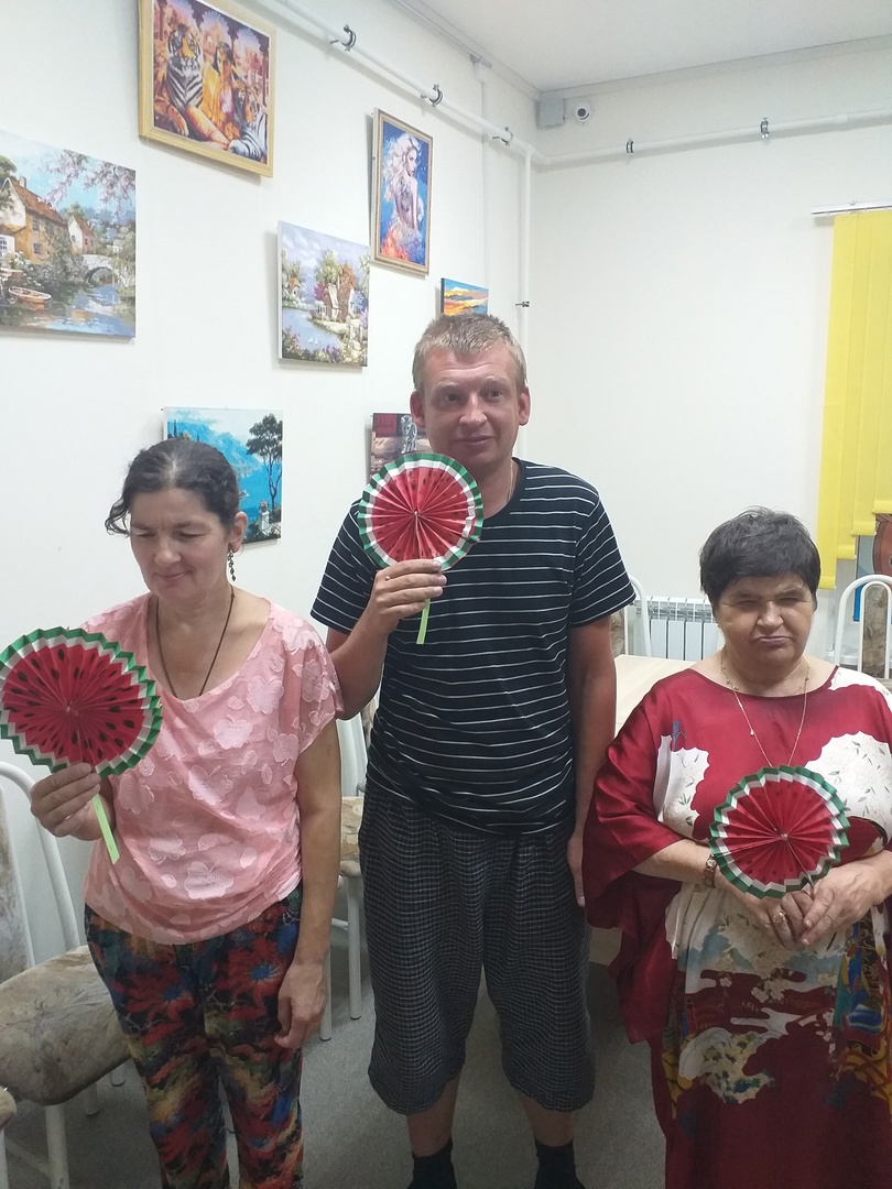 Веер – это всем известный спаситель от жары