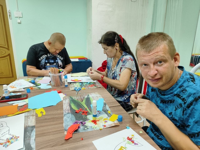 Отрывная аппликация - это интересный и захватывающий способ самовыражения!