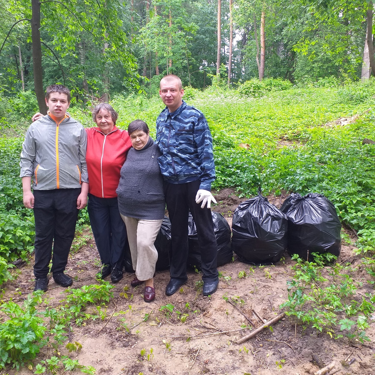 Присоединились к областной экологической акции «Мы с природой дружим, мусор нам не нужен!»