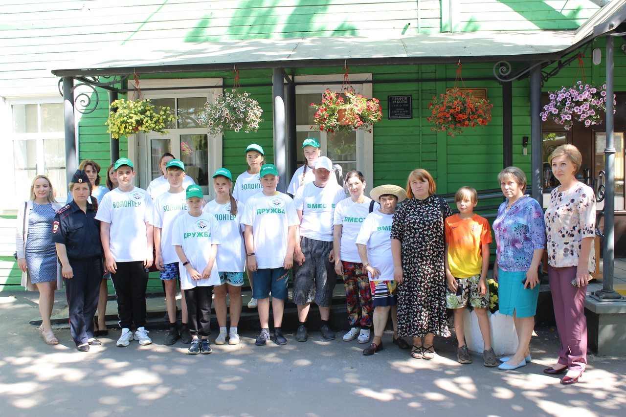 Устюженский район принял эстафету областной акции «Курьеры безопасности»