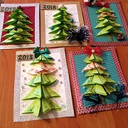 Творческая группа изготовила поздравительные новогодние открытки